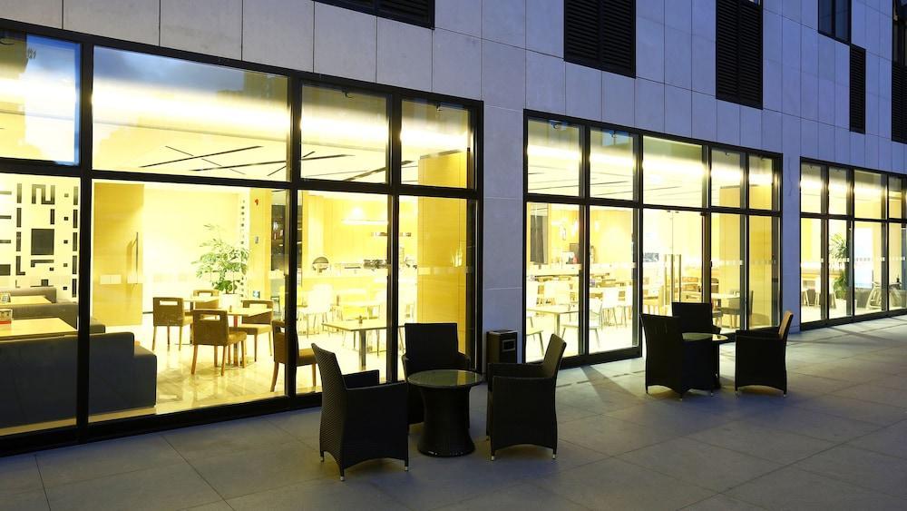 Holiday Inn Express Shanghai Gongkang By Ihg Esterno foto